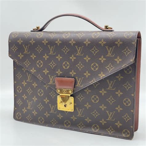 Louis Vuitton Monogram Serviette Conseiller .